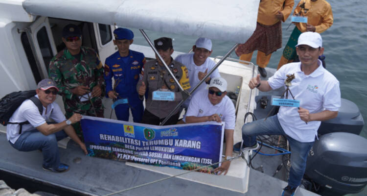 Jaga Kelestarian Biota Laut, PLN Rehabilitasi Terumbu Karang Pulau Lemukutan