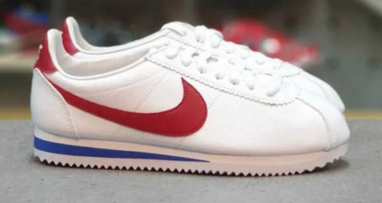 Sepatu Nike Cortez bisa didapatkan di Blibli