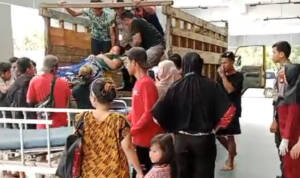 ibu melahirkan di truk, banjir Mempawah, ibu melahirkan saat banjir, persalinan darurat, berita Kalbar, RSUD Rubini Mempawah