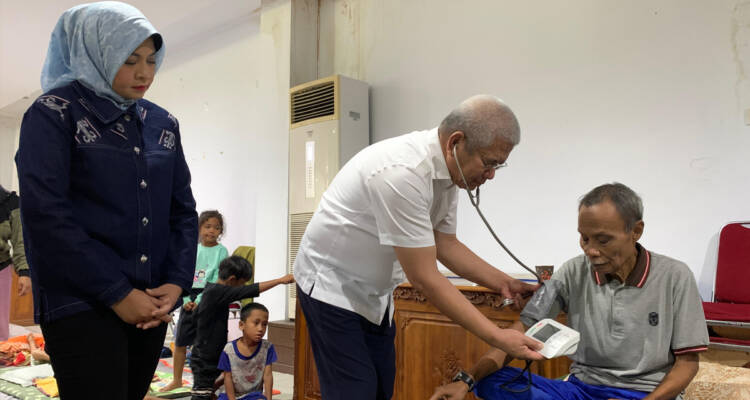 banjir mempawah, Pj Gubernur Harisson, pengungsi banjir Kalbar, bantuan banjir Kalbar, Wisma Candramidi, tanggap darurat banjir