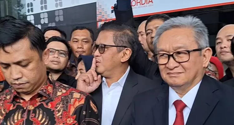 Hasto Kristiyanto diperiksa KPK, kasus Harun Masiku, suap anggota KPU, KPK PDIP, kasus suap Dapil Sumsel