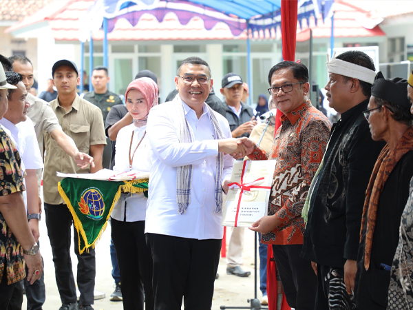 BPN, BPN Kalbar, Kantah Mempawah, Kementerian ATR/BPN, Kanwil BPN Kalbar, Sertipikat Redistribusi Tanah, Wamen ATR/BPN, Ossy Dermawan, Reforma Agraria