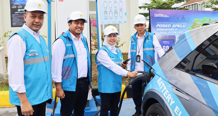 mudik EV, kendaraan listrik, SPKLU, SPKLU Trans Jawa-Sumatra, mudik Lebaran, PLN, PLN Mobile, SPKLU mobile, charging station kendaraan listrik, rute mudik kendaraan listrik