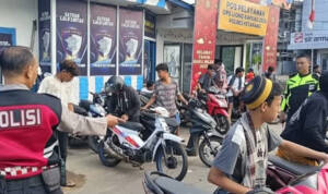 balap liar, Polres Ketapang, motor knalpot brong, razia polisi, aksi balap liar di Pantai Ketapang, polisi amankan belasan motor balap liar, razia balap liar awal Ramadhan, program edukasi keselamatan berlalu lintas