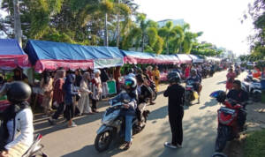 pasar juadah, takjil Ramadhan, berburu takjil, kuliner Ramadhan, pasar juadah di Ketapang, jajanan khas Ramadhan di Ketapang, lokasi pasar takjil di Ketapang, kue cencorong dan bingke berendam khas Ramadhan, puasa Ramadhan 1446 Hijriah