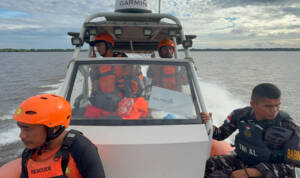 speedboat tenggelam Padang Tikar, pencarian korban speedboat, Basarnas Kalbar, speedboat Kubu Raya, drone thermal pencarian, jasad ditemukan Karimata, korban speed tenggelam